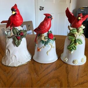 Vintage Avon Fine Collectibles porcelain cardinal bird bells Painted Y2K 90s